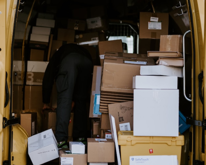 Why Choose A and A Couriers for Your Same-Day Delivery Service?